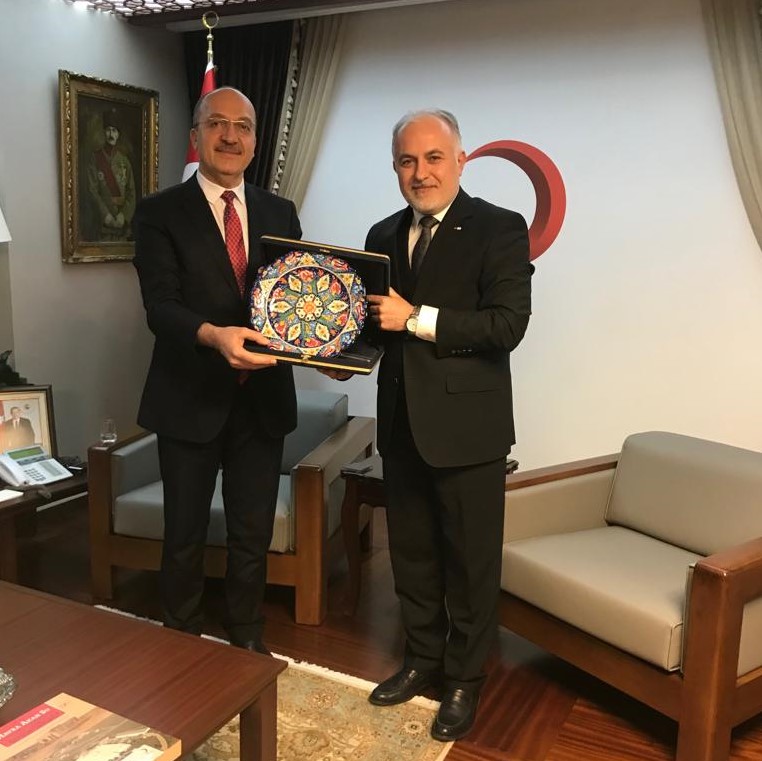 Rektörümüz Türk Kızılayı Genel Başkanı Dr. Kerem Kınık’ı Ziyaret Etti