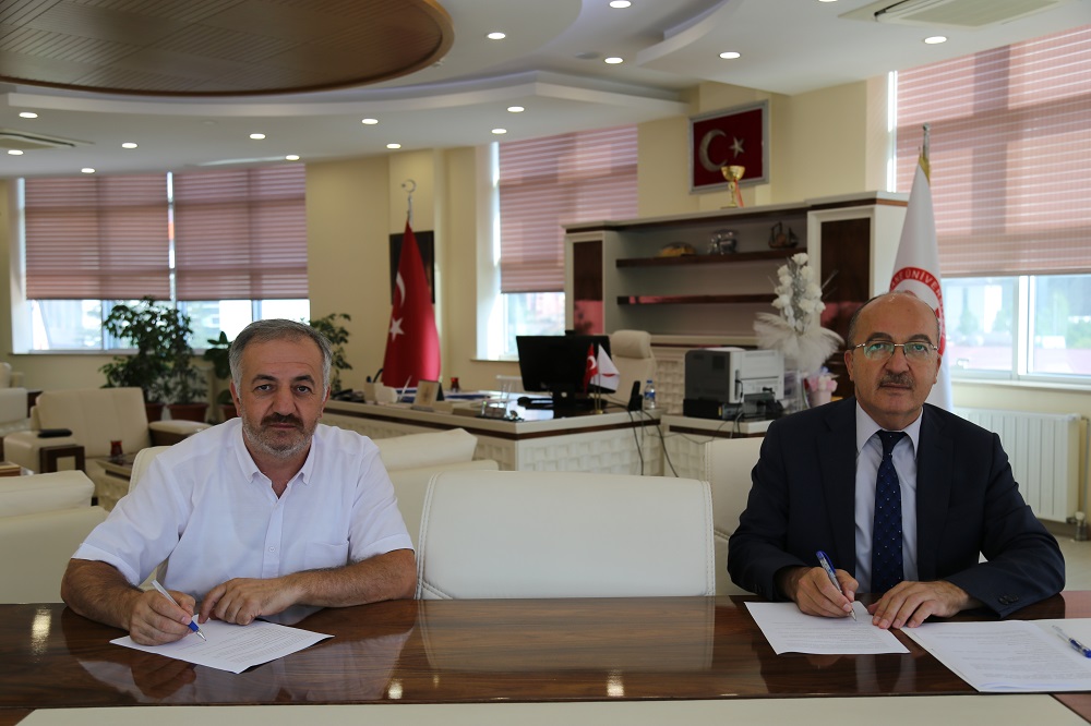 Üniversitemiz ile Memur-Sen Trabzon Temsilciliği Arasında Protokol İmzalandı